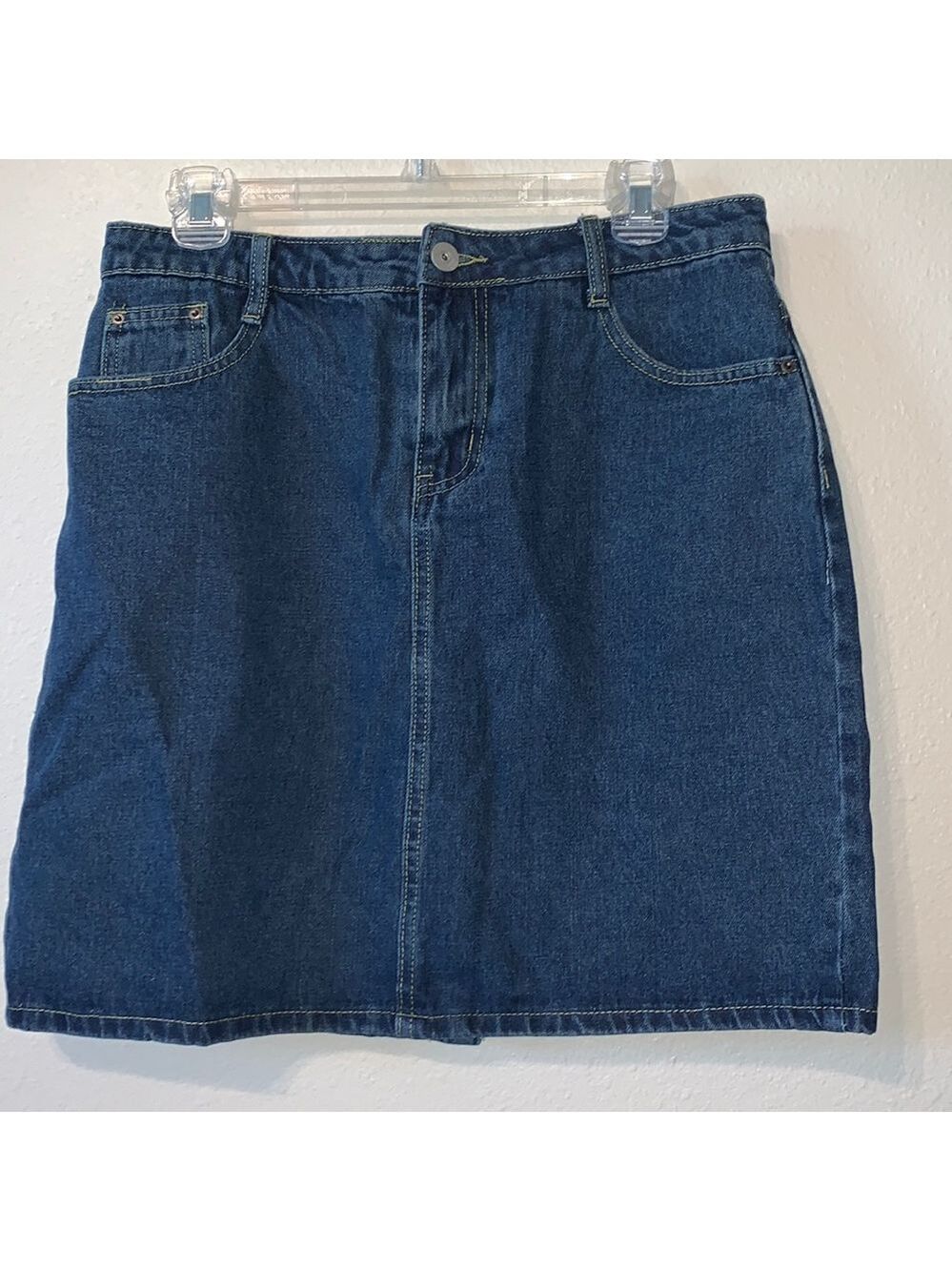 Chouyatou Blue Denim Skirt New Size Medium with back slit and pockets